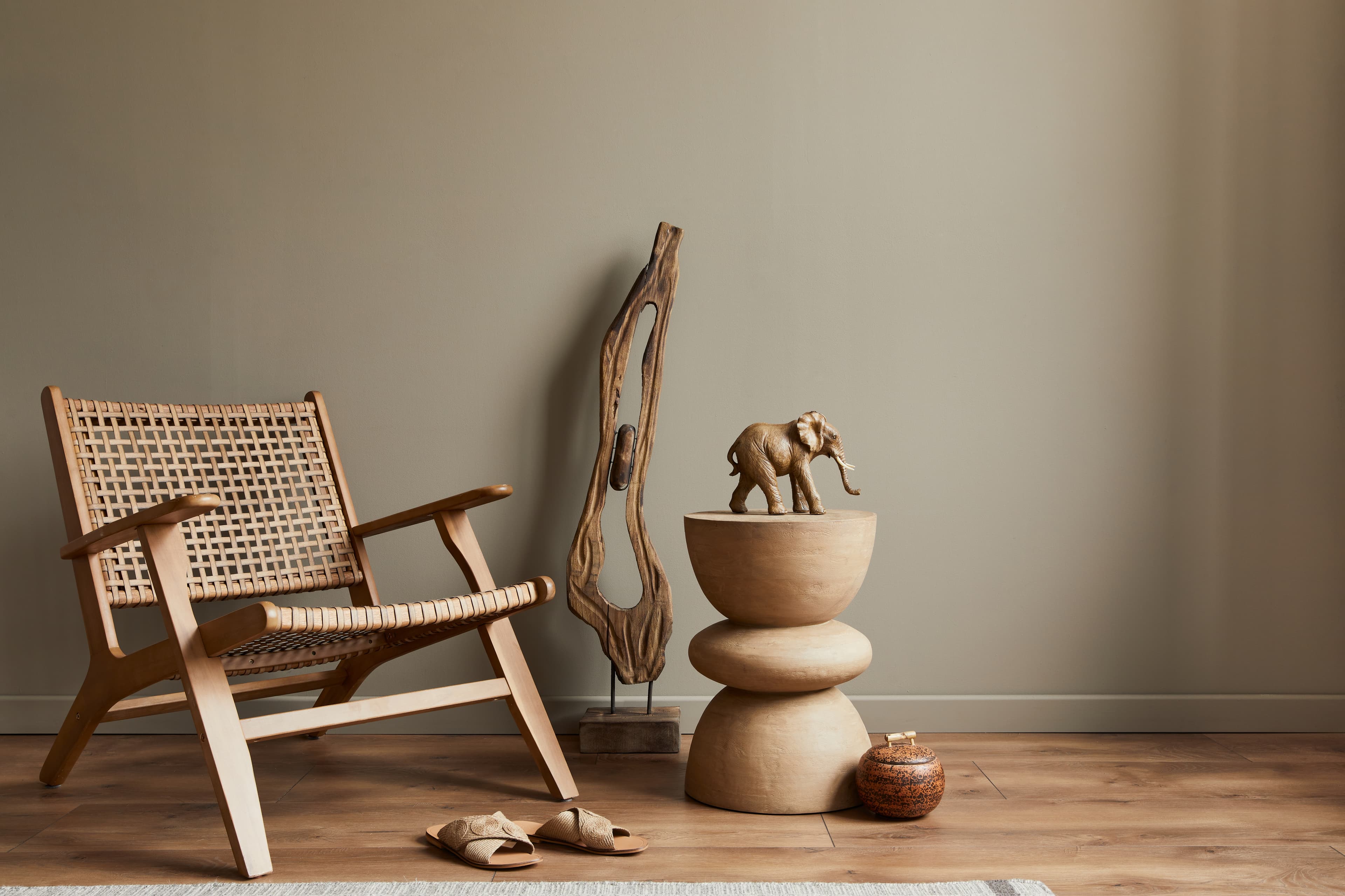 product-Classic Wooden Chair